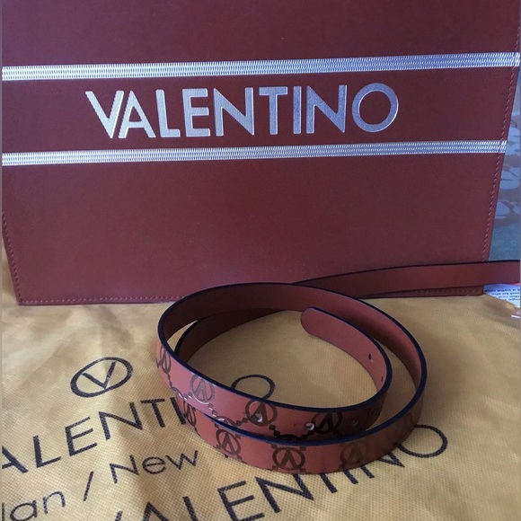 BNWT VALENTINO  VICTORIA LAVORO TOTE - Picture 11 of 16